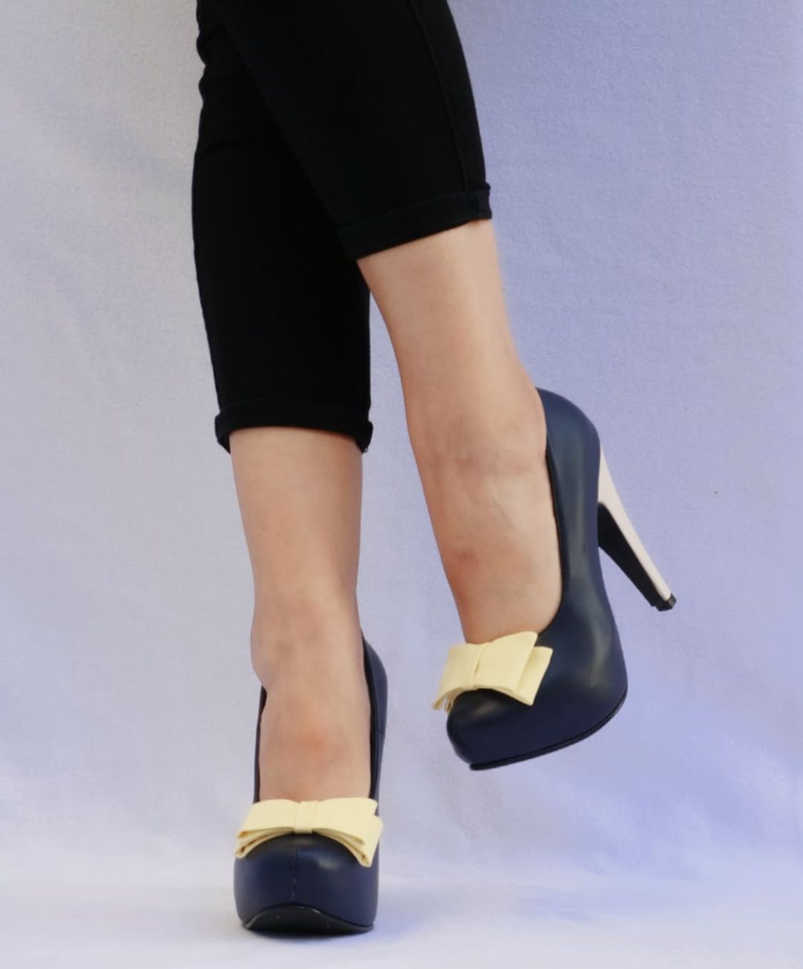 Stiletto Azul Cinta Amarilla Ac-822
