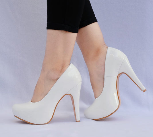 Calzado Stiletto blanco Charol