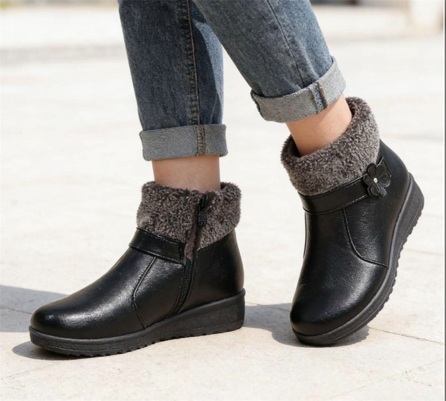 Botin Pantufla Negro con Polar en el Interior